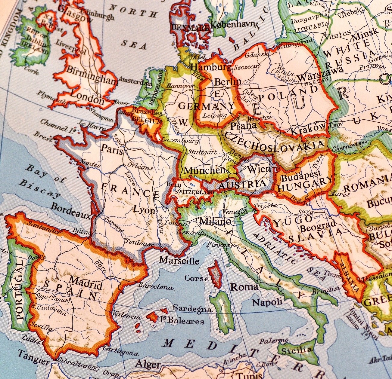 A globe map of Europe