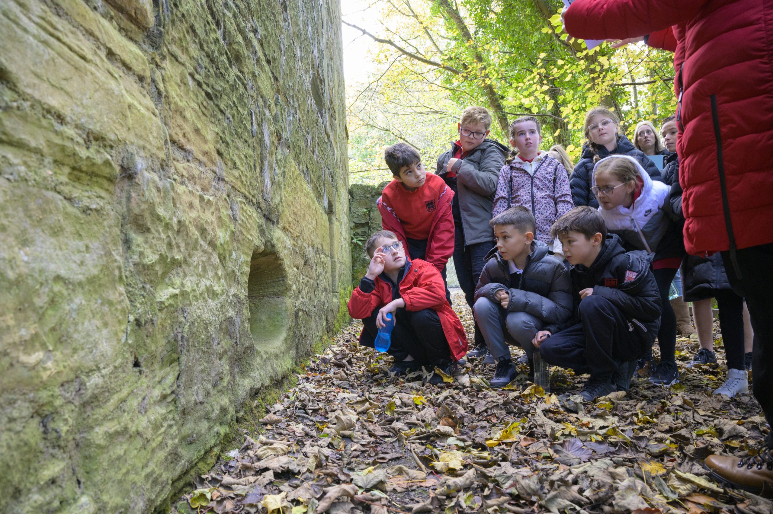 Outdoor learning – investigating a historic site (Kinneil House)